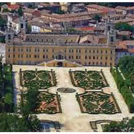 Elizabeth Couette-café 3*