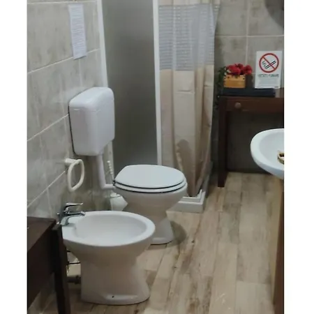 Elizabeth Lentigione